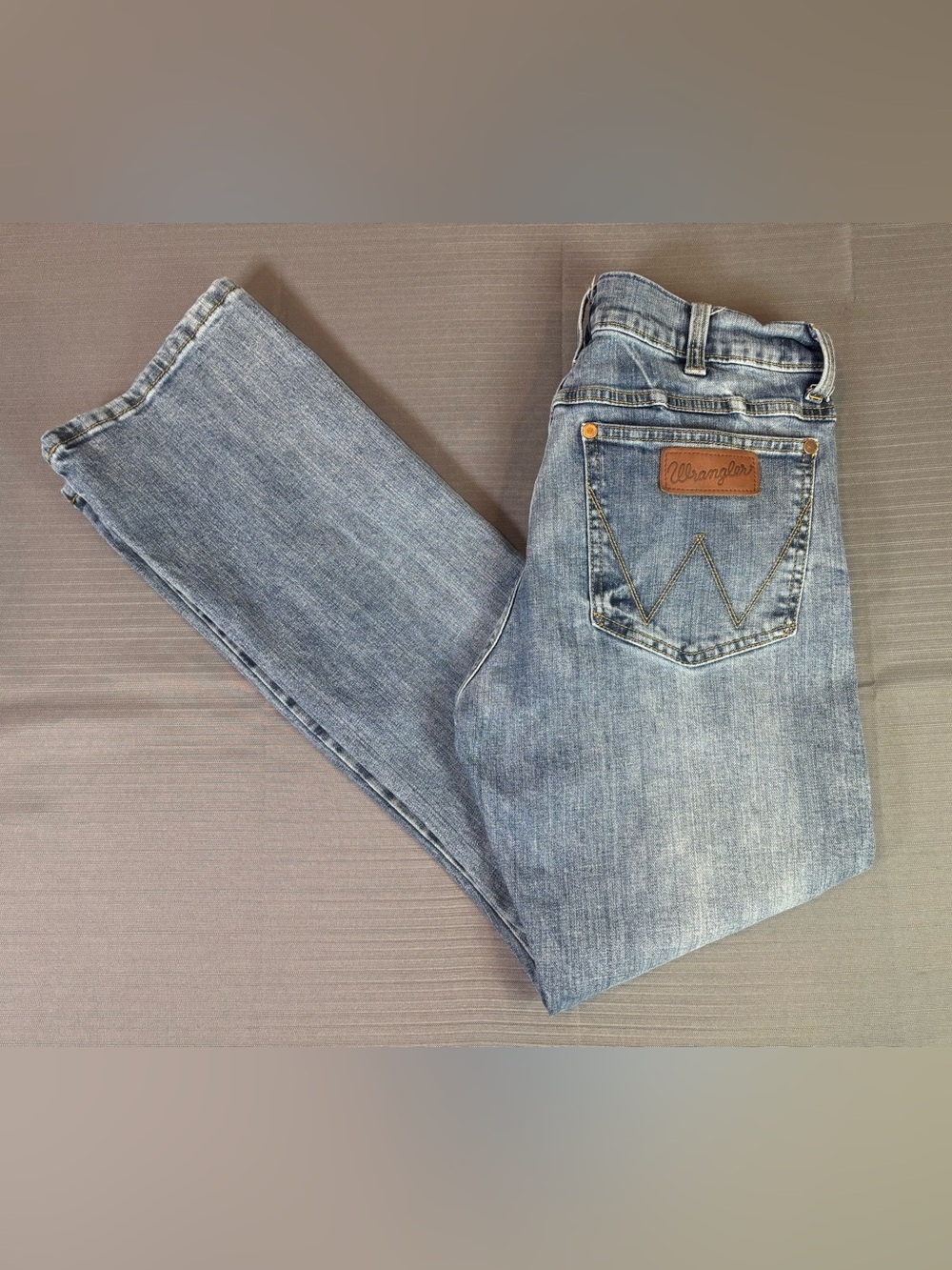 Wrangler Retro Slim Boot Jeans Women’s 31x32 Light Wash Stretch Denim Bootcut